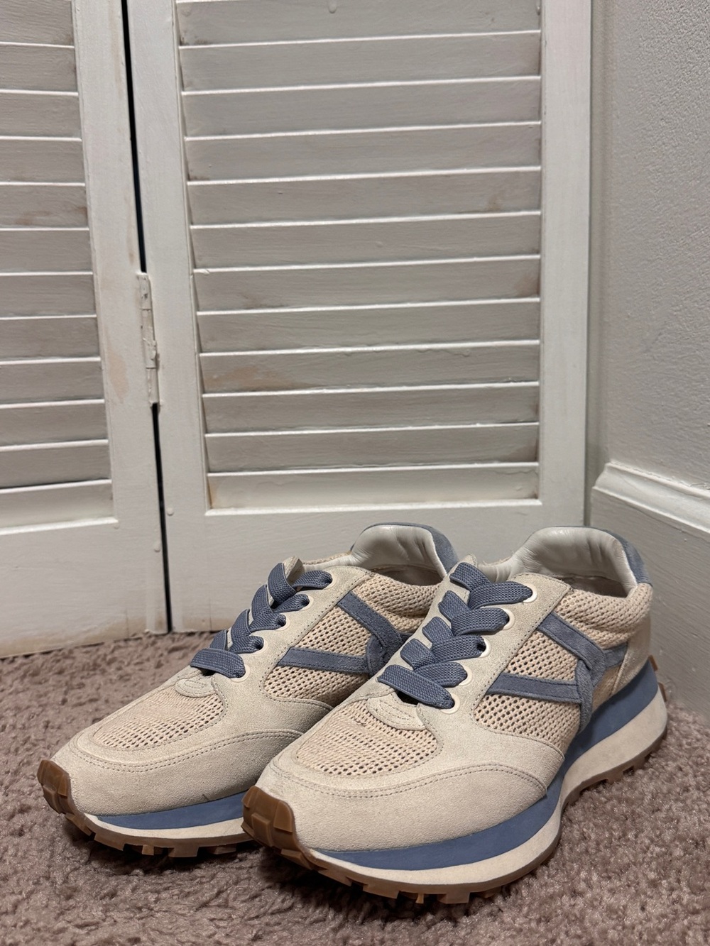 Veronica Beard Valentina Women’s Sneakers Size 7 Blue Cream Suede